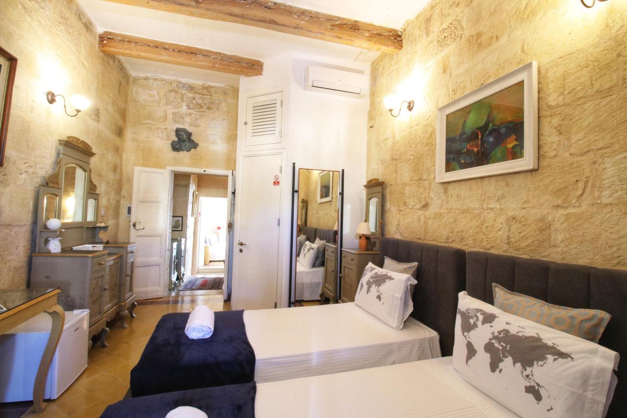 The Knight - Heritage & Art Home At Birgu Square Exterior foto